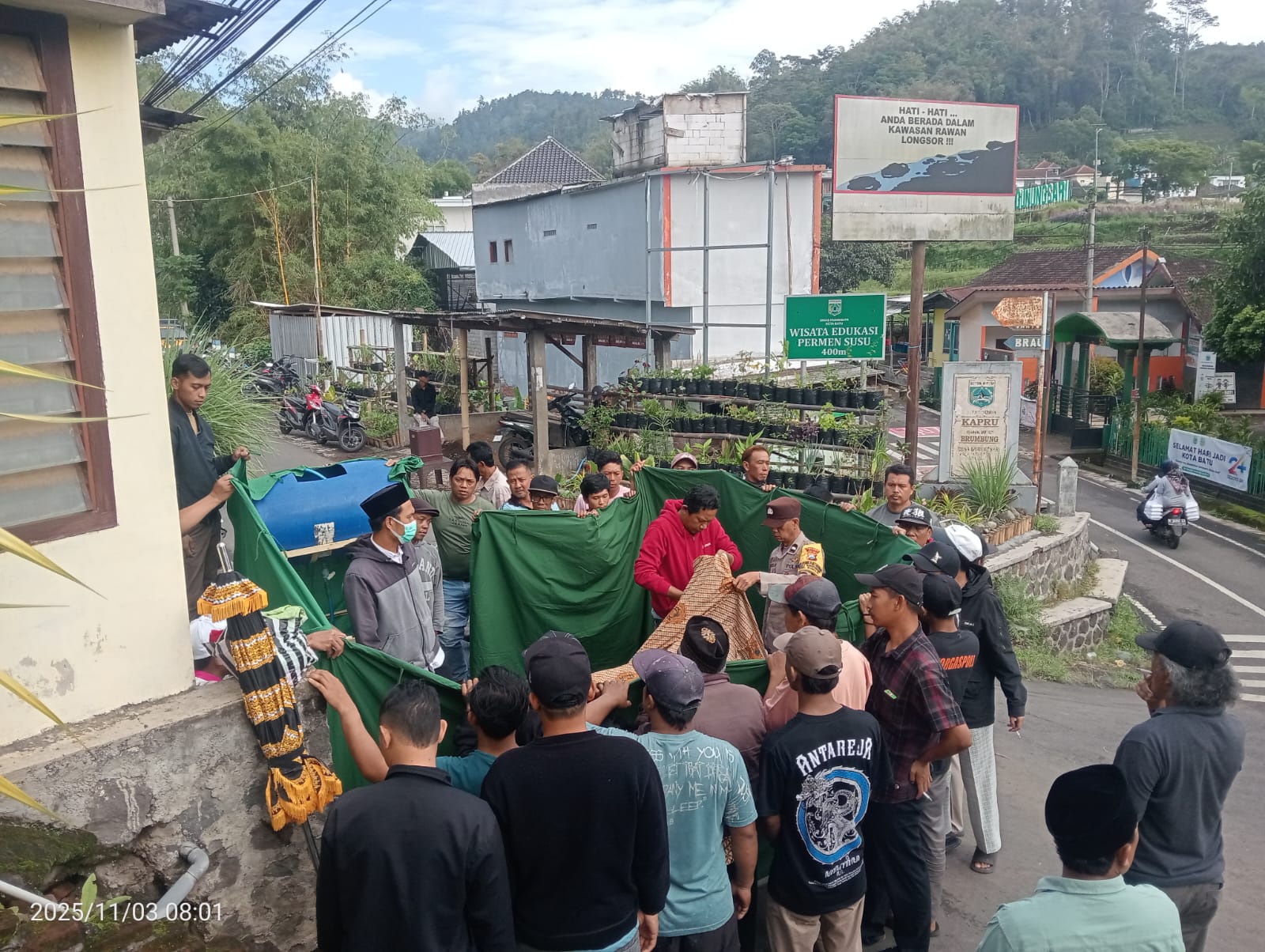 Pria di Gunungsari Batu Ditemukan Tewas Gantung Diri di Dalam Kamar