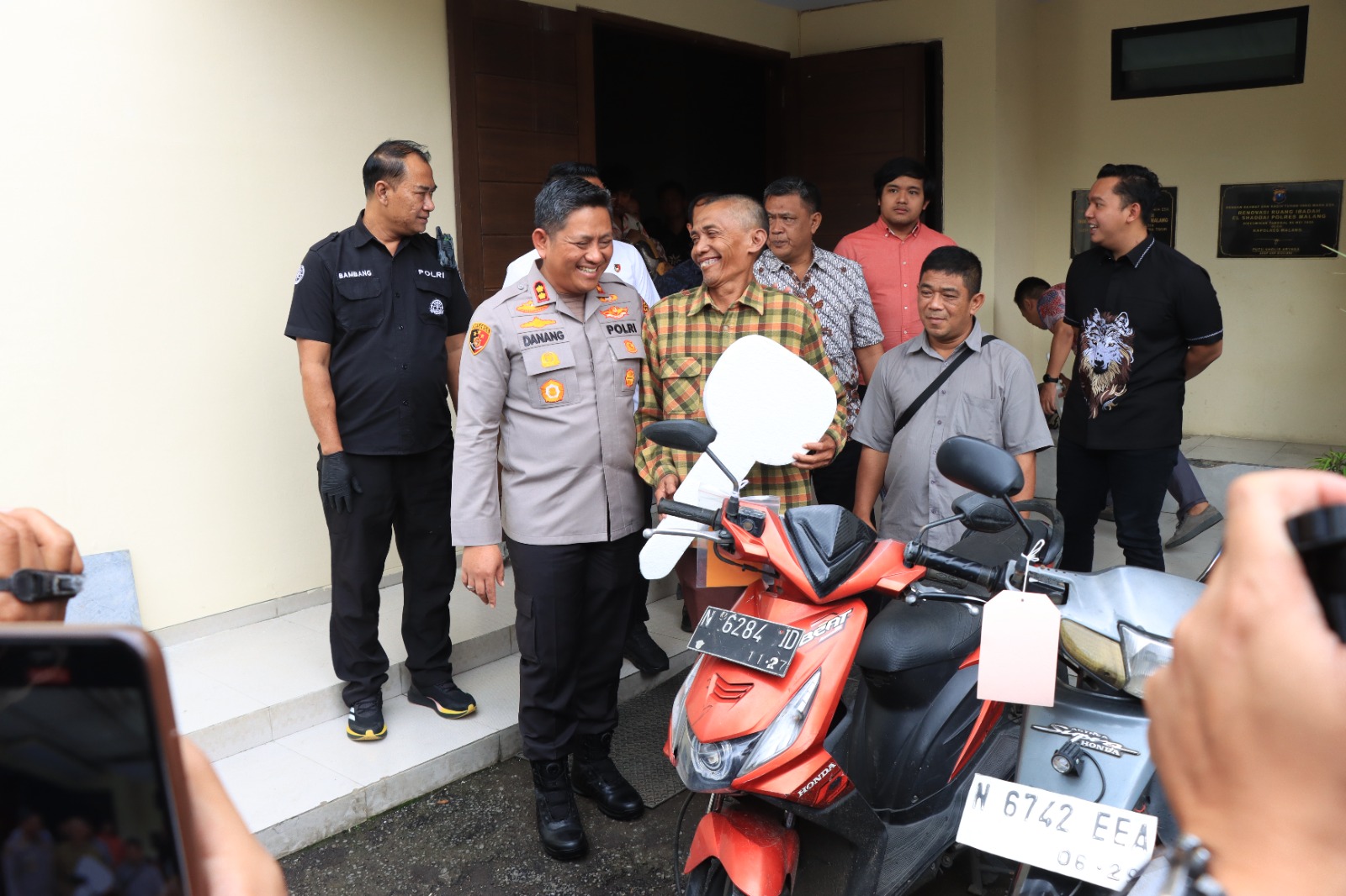 Motor Hilang Akhirnya Kembali! Polres Malang Serahkan Kendaraan Hasil Operasi Sikat Semeru 2025