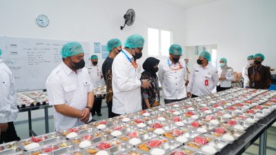 Wakil Wali Kota Batu Dampingi Ombudsman RI Tinjau Program Makan Bergizi Gratis