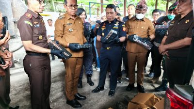 Kejari Batu Musnahkan 900 Gram Narkoba dan 231 Ribu Batang Rokok Ilegal