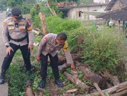 Pemain Kesenian Tiban di Blitar Meninggal Setelah Terpeleset dan Membentur Kayu