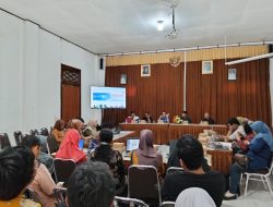 Cegah Kesalahan Administrasi, Aparatur Kelurahan di Kecamatan Mojoroto Dapat Pembinaan Penataan Keuangan