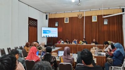 Cegah Kesalahan Administrasi, Aparatur Kelurahan di Kecamatan Mojoroto Dapat Pembinaan Penataan Keuangan