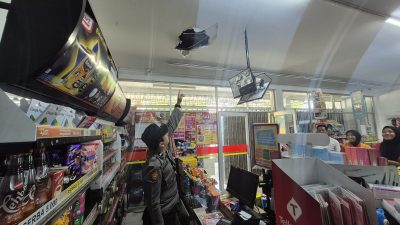 Alfamart di Ponggok Dibobol Maling, Pelaku Jebol Plafon dan Gasak Barang Dagangan