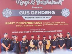 Warga  Kelurahan Bujel Peringati Hari Pahlawan dengan Ngaji dan Bersholawat Bersama Gus Gendeng