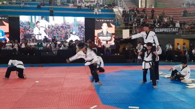 Kejurnas Taekwondo Grade-B Jatim Open 2025 di GOR Jayabaya Didominasi Atlet Santri