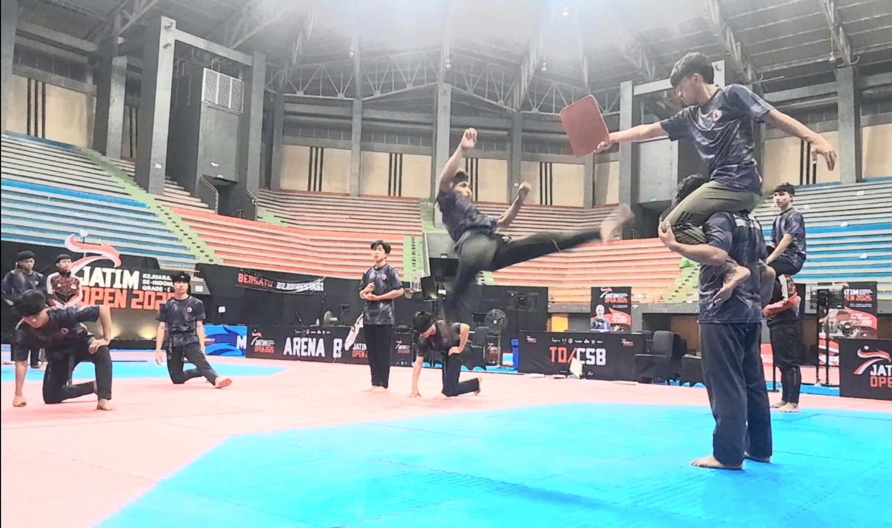 Kejurnas Taekwondo Grade-B Jatim Open 2025 Digelar di Kediri, N-LIONS Meriahkan Ajang Pembukaan