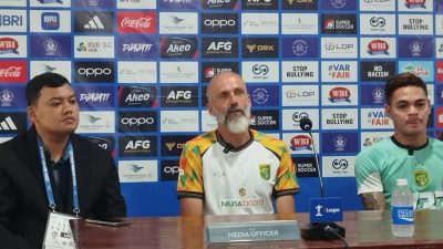 Optimistis Raih Kemenangan di Derby Jatim, Pelatih Persebaya Akui Kekuatan Persik Kediri