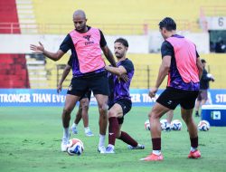 Pelatih Persik Kediri Tekankan Pemain Segera Bangkit Jelang Hadapi Persebaya