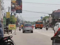 Sambut Nataru, Dishub Kabupaten Kediri Intensif Cek Rambu Lalu Lintas dan Warning Lamp