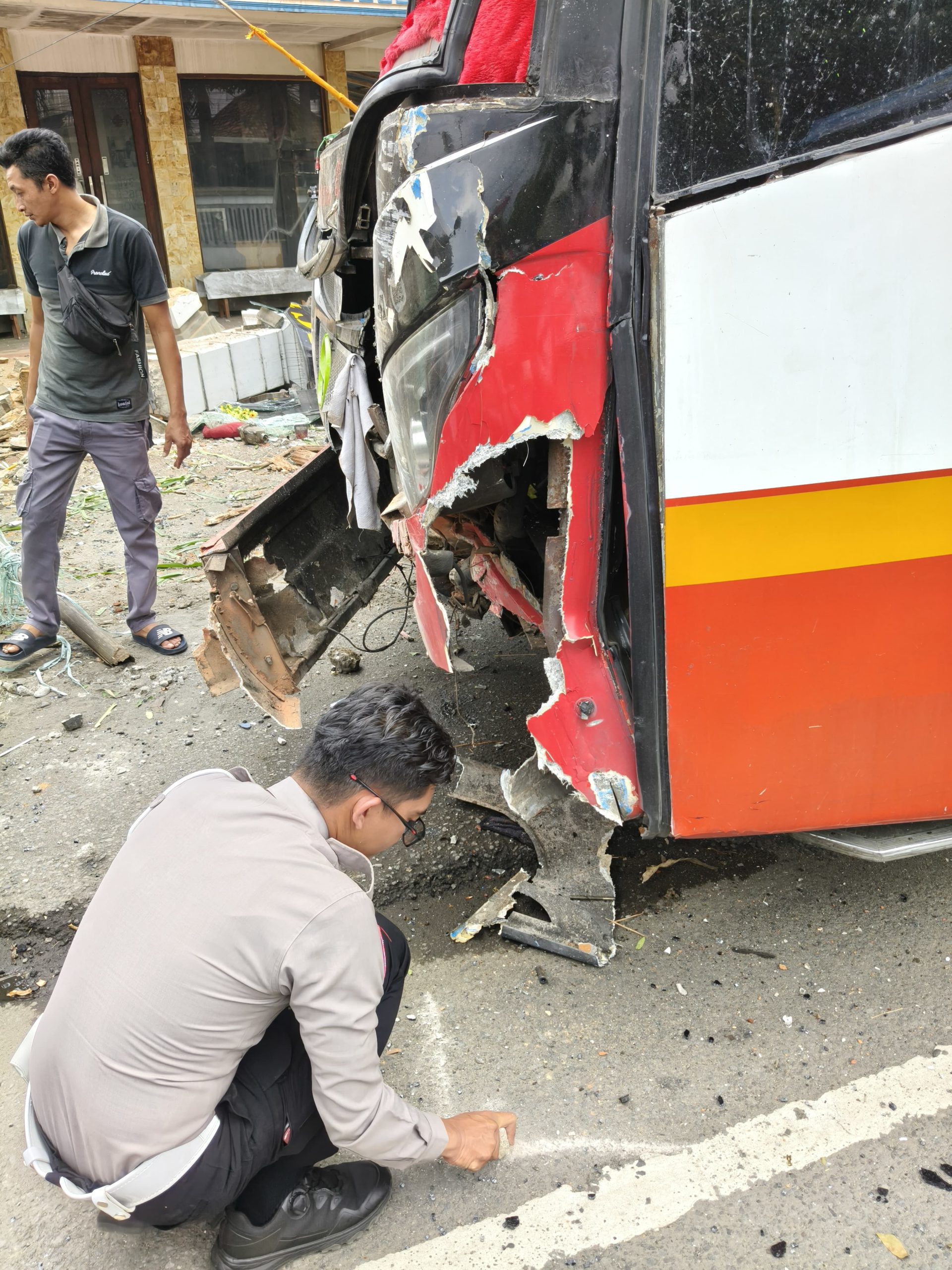 Dishub Jatim Bekukan Izin Trayek Bus Harapan Jaya Usai Kecelakaan Maut Tewaskan Dua Mahasiswi
