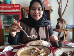 Asem-Asem Kambing Legendaris Bu Harsuni, Kuliner Ngluyu yang Bikin Ketagihan Pejabat hingga Warga