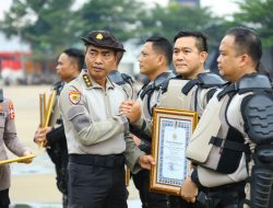 Inovatif, Kapolres Blitar Sabet Dua Penghargaan Bergengsi dalam Apel Kasatwil 2025