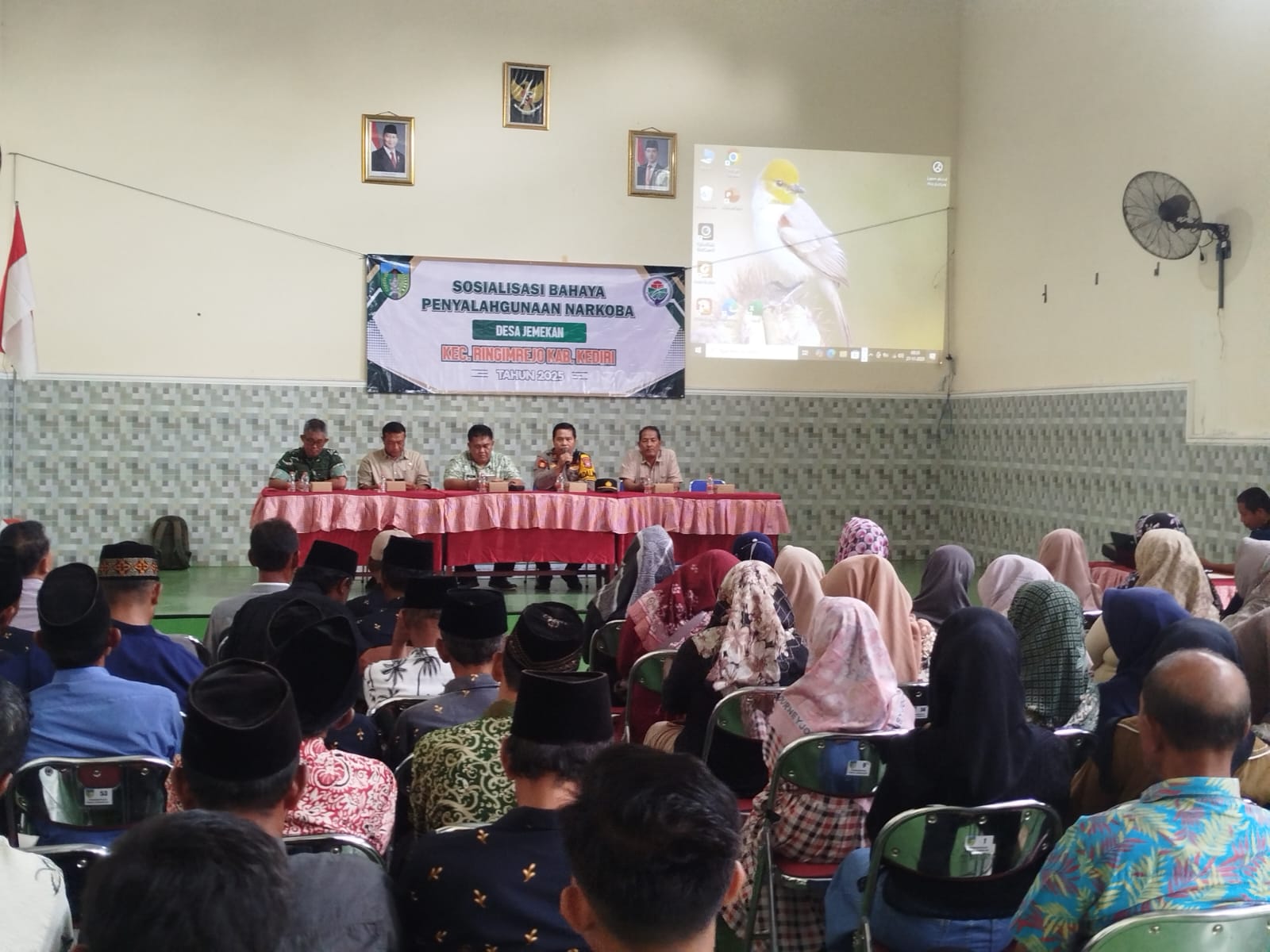 Forkompimcam Ringinrejo Edukasi Warga Jemekan soal Bahaya Narkoba