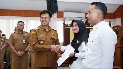 Sah, Ratusan Honorer Pemkot Blitar Terima SK PPPK Paruh Waktu