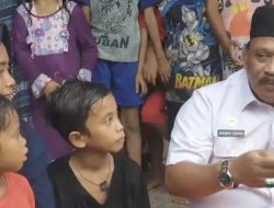 Tangis Haru Pecah, Ibu Siswa Viral Nganjuk Tak Menyangka Jalan Rusak Akan Segera Dibangun dan Didatangi Bupati