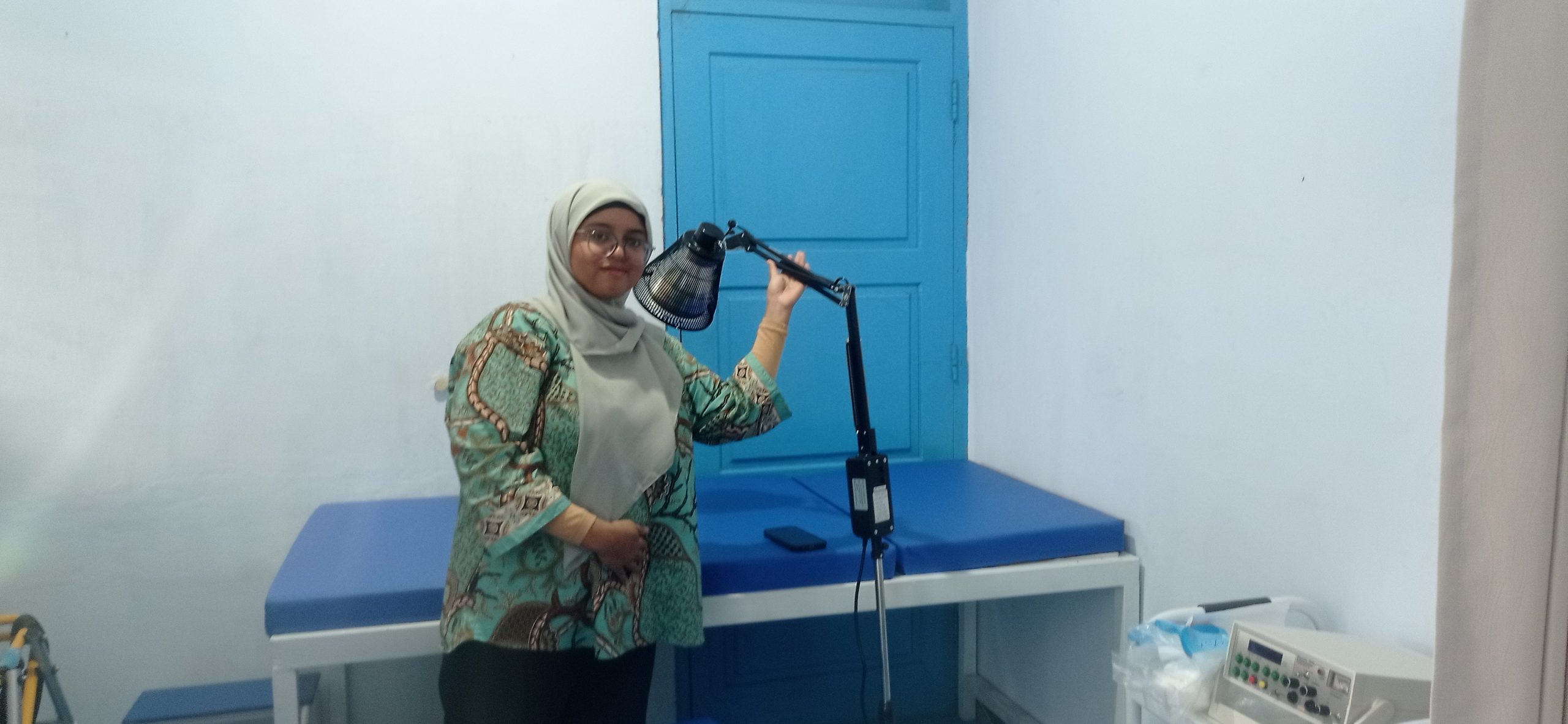 Terapis Dituntut Ekstra Sabar Saat Tangani Anak Berkebutuhan Khusus yang Datang Berobat