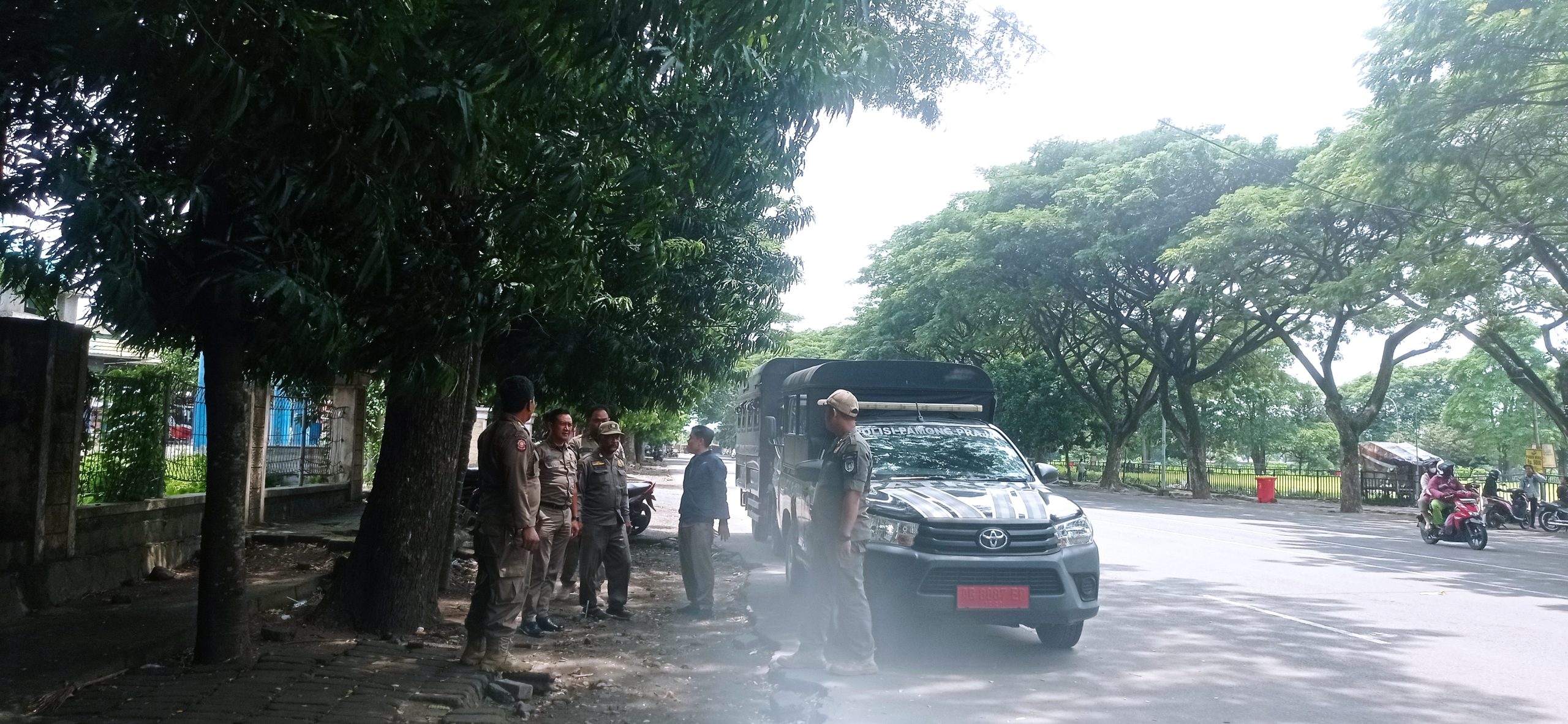 Satpol PP Kabupaten Kediri Gelar Patroli Pagi untuk Cegah PKL Berjualan di Siang Hari