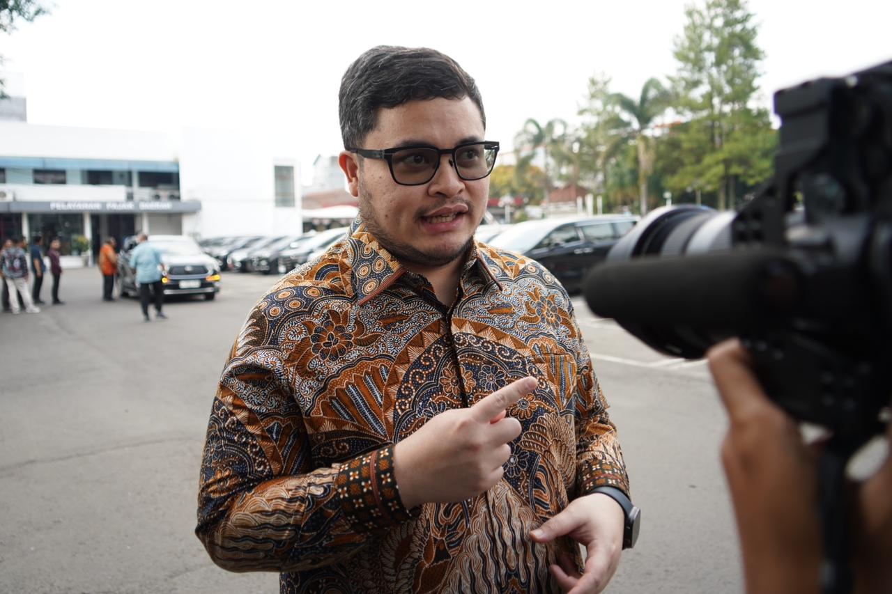 Gebrakan Mas Dhito, Boarding Pass Bandara Dhoho Bisa Ditukar Diskon Hotel dan Tiket Wisata Gratis