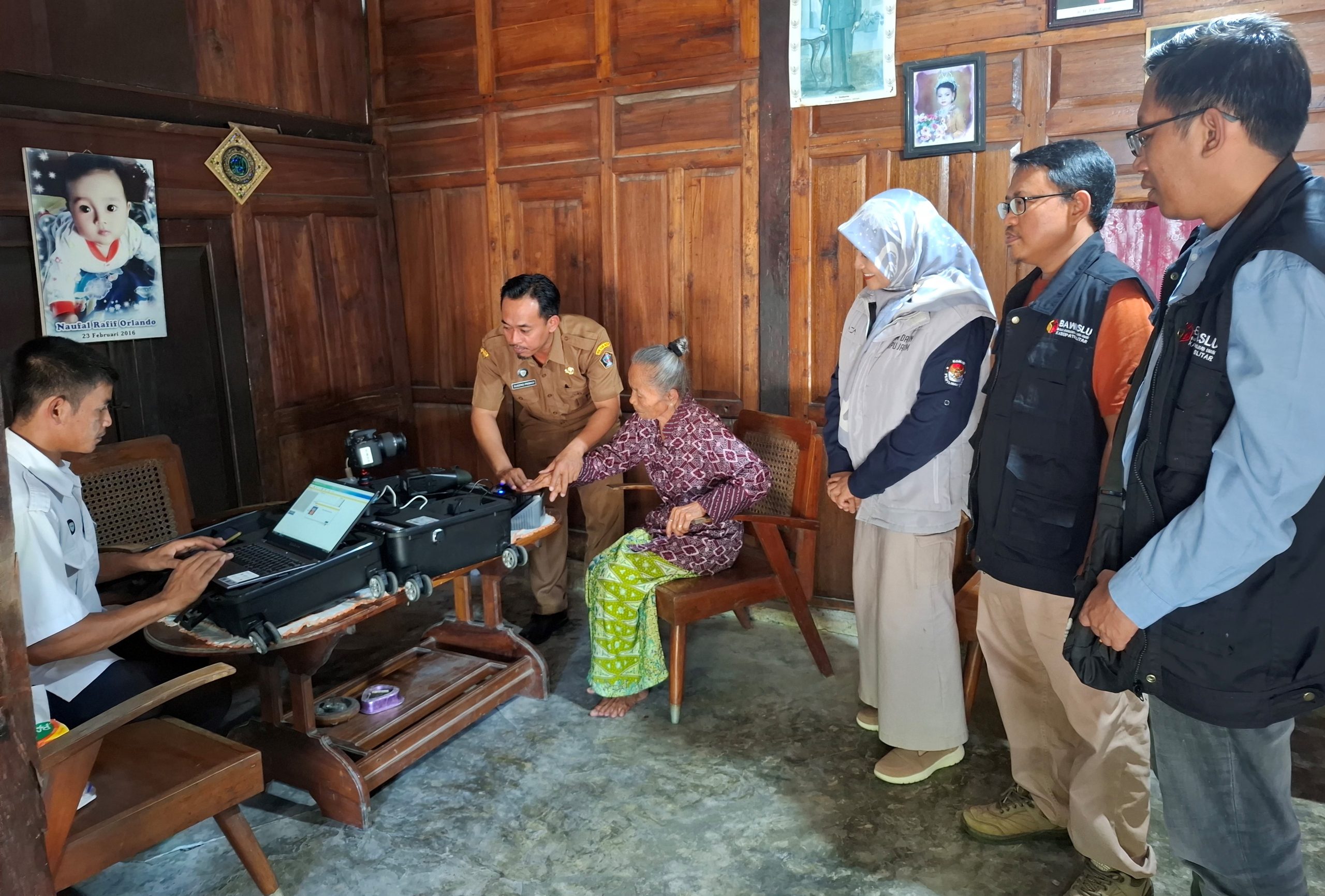 Bawaslu Awasi Coktas di Tumpakkepuh, Temuan Warga dengan NIK Ganda