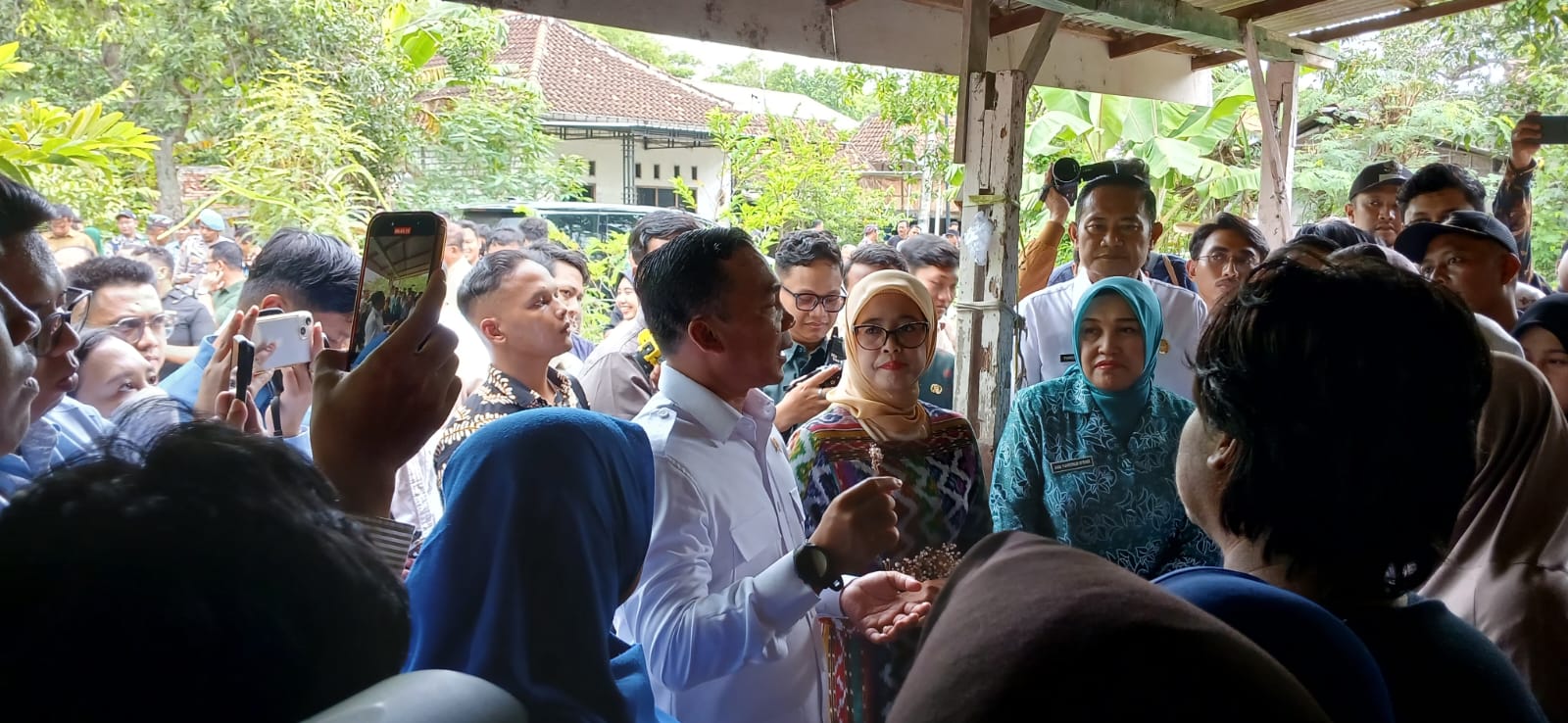 Kunjungan Kerja ke Lamongan, Menteri Kependudukan dan Pembangunan Keluarga Luncurkan Program Nasional SIDAYA