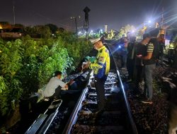 Pria Diduga Anggota Polda Jatim Asal Lamongan Ditemukan Tewas di Tepi Rel Kereta