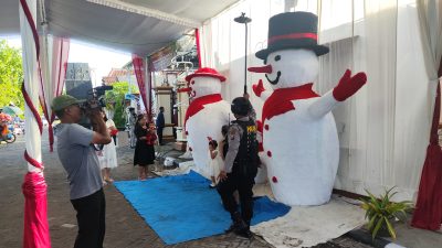 Perayaan Natal Kondusif, Polres Lamongan Hadirkan Pengamanan Humanis di Sejumlah Gereja