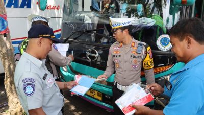 Puluhan Bus Wisata di Kota Batu Jalani Ramp Check Demi Keamanan Nataru