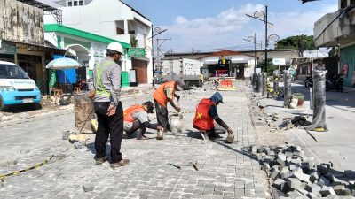 Proyek Revitalisasi Jalan Stasiun Kota Kediri Hampir Tuntas, Hadirkan Wajah Baru