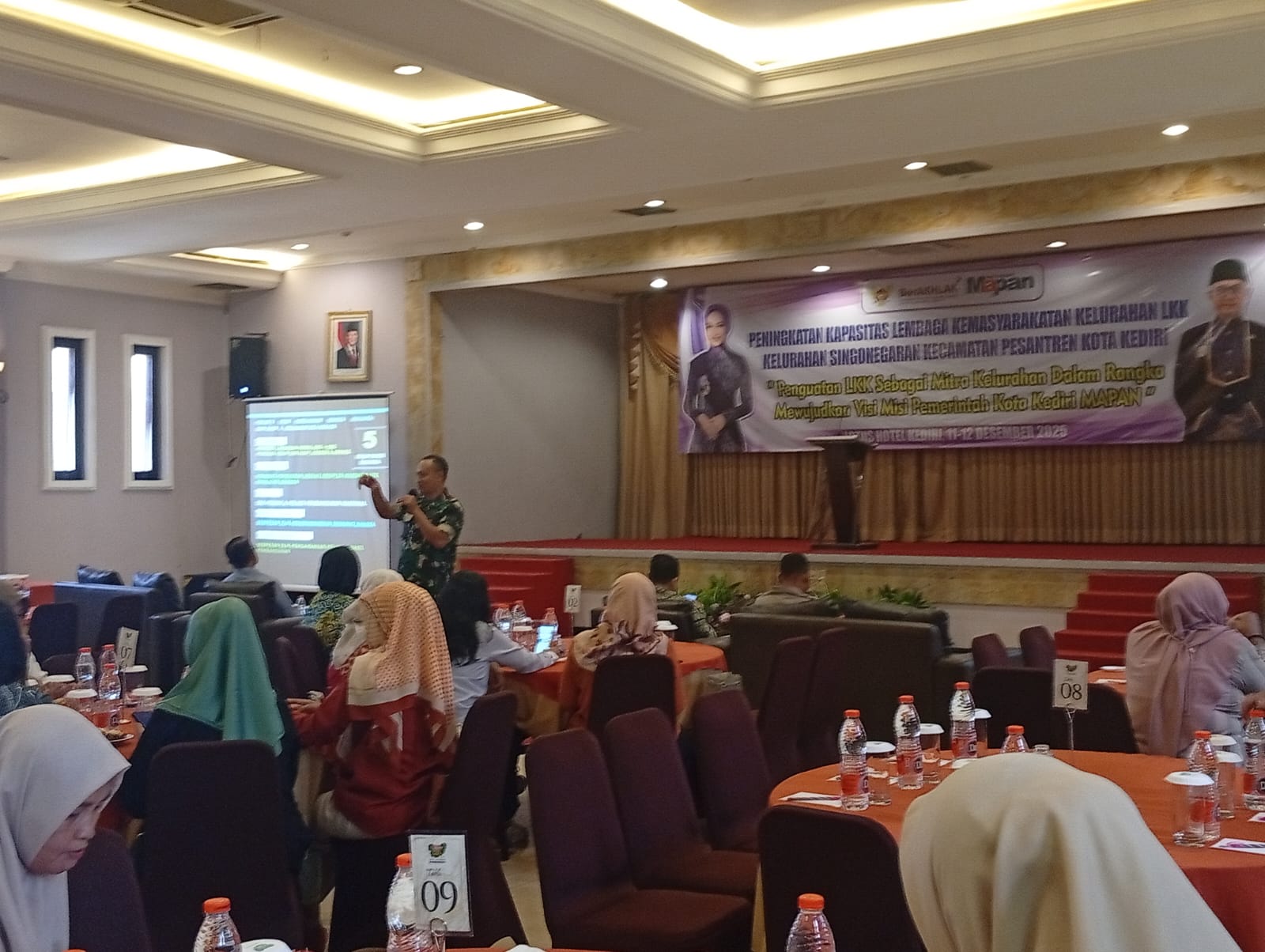 Danramil 02/Pesantren Tanamkan Wasbang ke LKK Singonegaran: Teguhkan Persatuan, Tolak Adu Domba