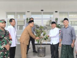 Tradisi Tumpengan dan Selamatan Iringi Peresmian Kantor Kelurahan Plosokerep Senilai Rp3,2 Miliar