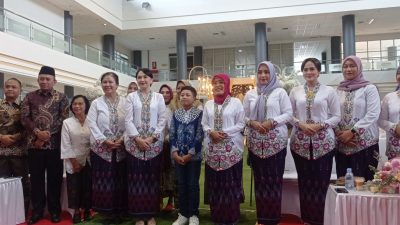 Peringatan Hari Ibu 2025, Prosesi “Kediri Ngunduh Mantu” Satukan 44 Pasang Pengantin
