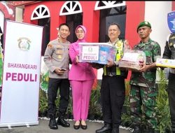 Kapolres Kediri Kota Bersama Ketua Bhayangkari Tinjau Pos Nataru, Pastikan Kesiapan Personel hingga Tim Kesehatan