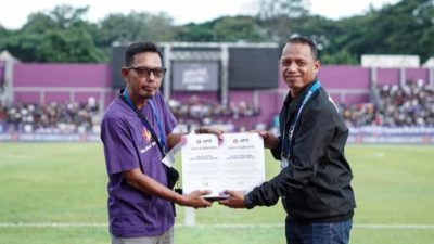 We Are Persikmania The Real Purple Salurkan Donasi Rp10 Juta untuk Korban Longsor di Sumatra