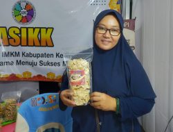 Kripik Tempe Sagu Mini Mak Hanik Asal Desa Pule Tampil di Bazar UMKM 2025 SLG Kediri, Dikirim Sampai ke Jepang