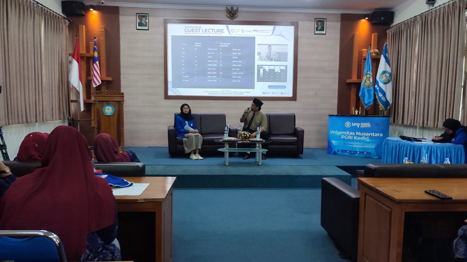 UNP Kediri Dorong Diskursus Aksara sebagai Identitas Bangsa, Perkuat Jejaring ASEAN lewat Kuliah Tamu Internasional