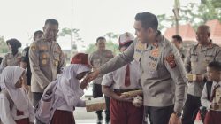 Sambangi Polres Blitar, Siswa SD Diberi Edukasi Tertib Lalu Lintas
