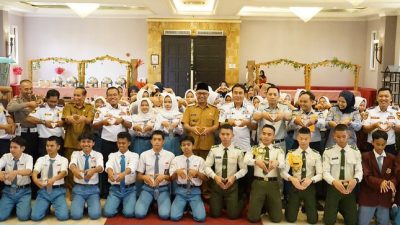 Dishub Kota Kediri Gandeng Gus Qowim Edukasi Pelajar soal Tertib Lalu Lintas dan Transportasi Umum