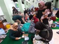 Sebanyak 208 Bumil, Busui, dan Balita Padati Kelurahan Ngadirejo untuk Mendapatkan MBG