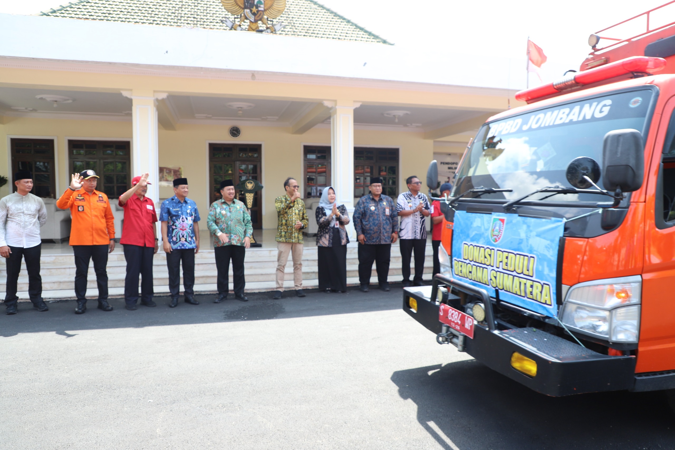 Pemkab Jombang Salurkan Bantuan untuk Korban Bencana di Sumatera