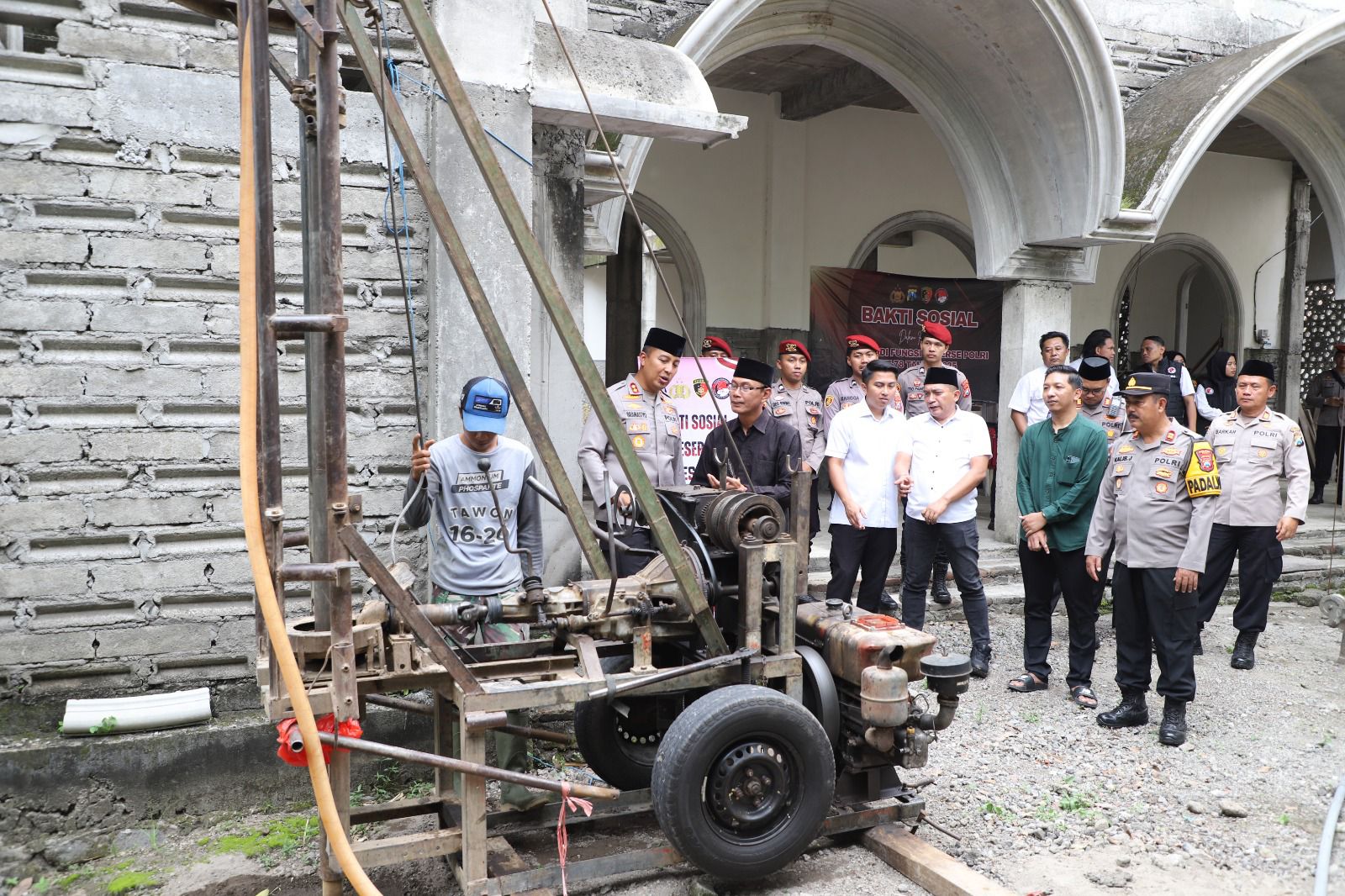 Keterbatasan Air Bersih Teratasi, Polres Kediri Bangun Sumur Bor di Masjid Al-Kautsar Kayen Kidul