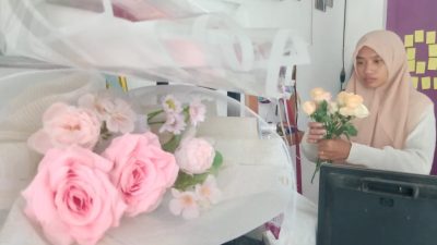 Momen Spesial Dongkrak Omzet Perajin Buket Fresh Flower Jombang