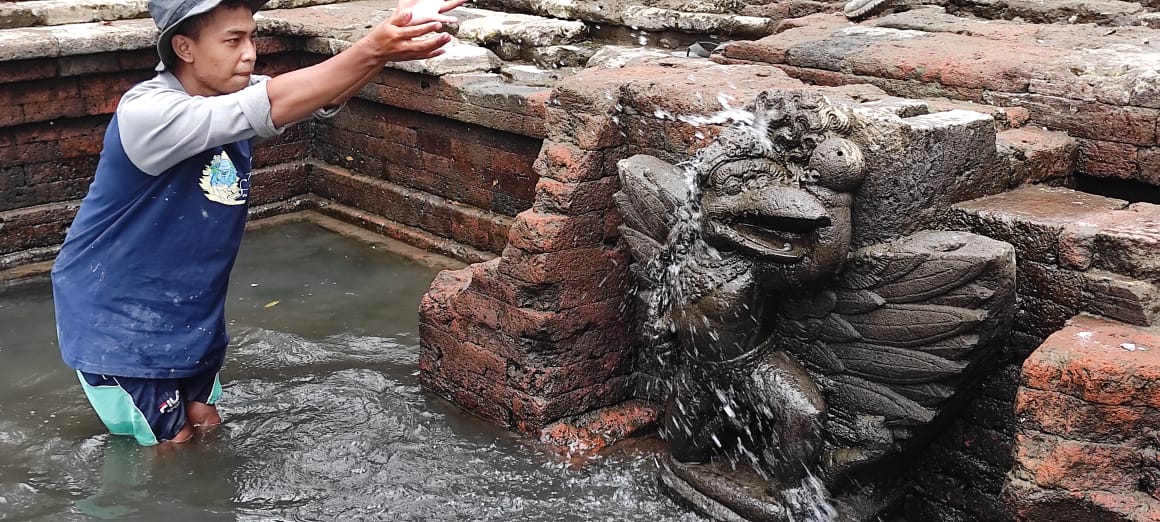 Situs Petirtaan Sumberbeji Diduga Terhubung dengan Struktur Kedaton Kuno, Sejarawan Dorong Penelitian Lebih Serius