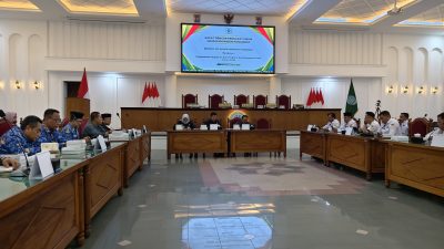 Ratusan Kades Ponorogo Datangi DPRD, Pertanyakan Tertundanya Pencairan Dana Desa Tahap II