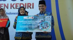 Wakil Bupati Kediri Serahkan Pusling Roda Tiga, Perkuat Armada Perpustakaan Keliling Disarpus Kabupaten Kediri