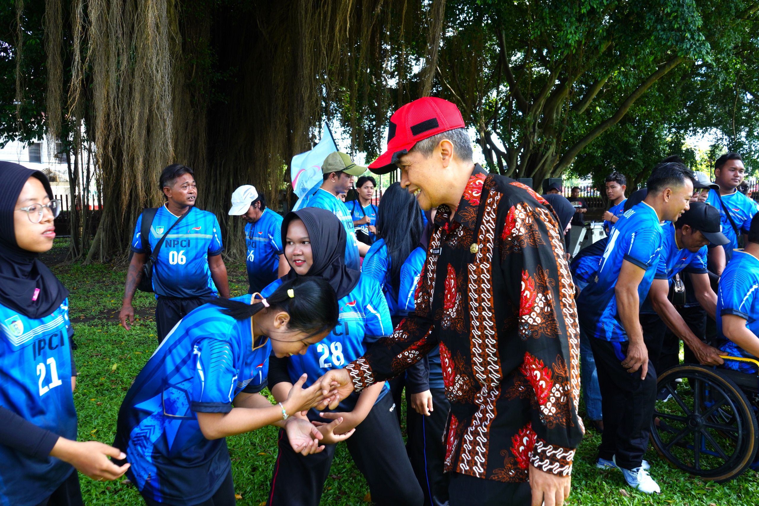 Sekda Kabupaten Kediri Berangkatkan Kontingen NPCI ke Paralimpiade Jawa Timur 2025