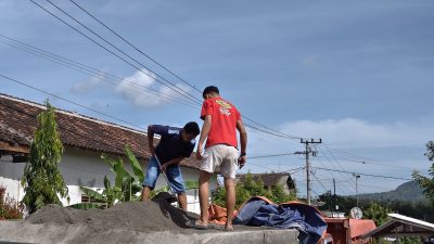 Kesal Truk Tambang Hilir Mudik, Warga Desa Jenangan Sampung Ponorogo Lakukan Penertiban Mandiri