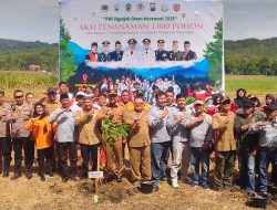 Lestarikan Hutan dan Antisipasi Bencana, PWI Nganjuk Tanam 1.000 Pohon di Lereng Gunung Pandan