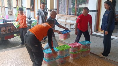 BPBD Kabupaten Kediri Distribusikan Bantuan Sembako bagi 49 Warga Dusun Dlopo Terdampak Banjir