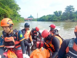 Pencarian Tiga Hari Berakhir, Tim Gabungan Temukan Jasad Remaja Tenggelam di Sungai Brantas